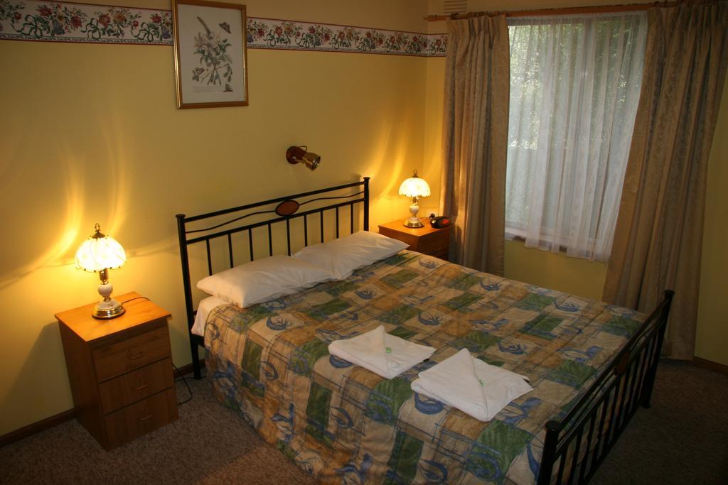 Carawatha Gardens Villa ไบรท์ ภายนอก รูปภาพ