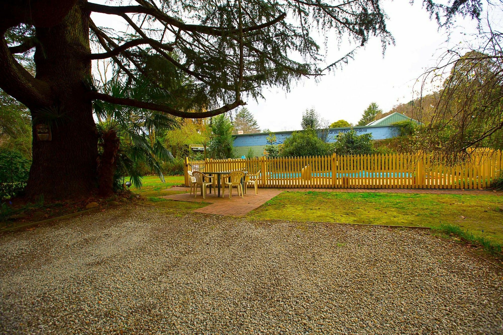 Carawatha Gardens Villa ไบรท์ ภายนอก รูปภาพ